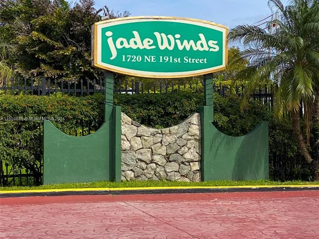 1750 NE 191st St # 4, Miami FL 33179