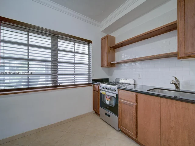 1250 Drexel Ave # 8, Miami Beach FL 33139