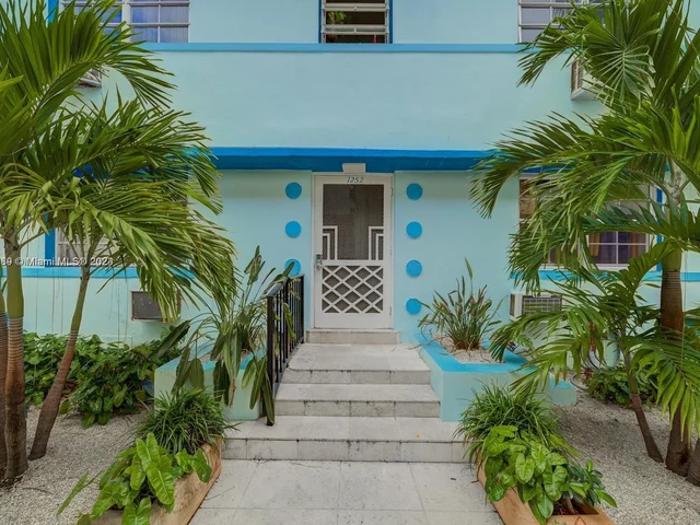 1250 Drexel Ave # 8, Miami Beach FL 33139