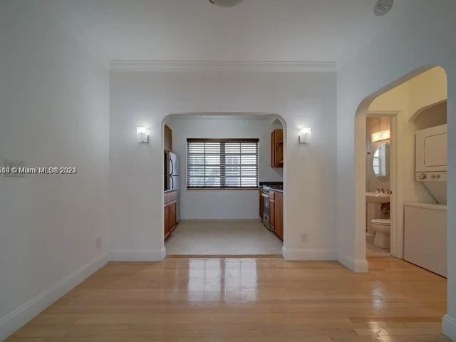 1250 Drexel Ave # 8, Miami Beach FL 33139