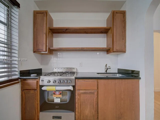 1250 Drexel Ave # 8, Miami Beach FL 33139