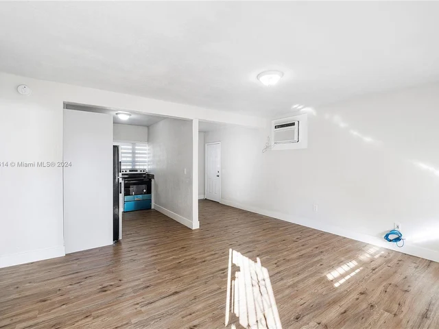 12840 NW 12th Ave, North Miami FL 33168