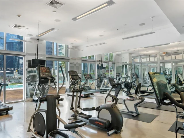 90 SW 3rd St # 1110, Miami FL 33130