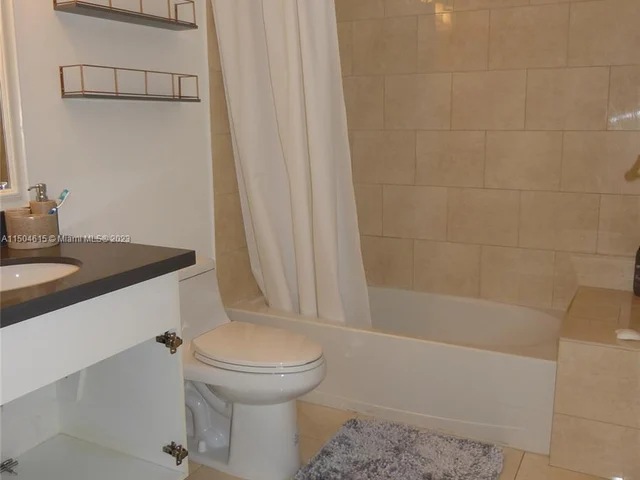 90 SW 3rd St # 1110, Miami FL 33130