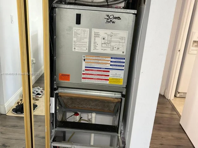 17570 Atlantic # 512, Sunny Isles Beach FL 33160