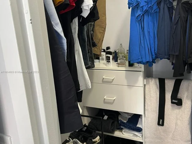 17570 Atlantic # 512, Sunny Isles Beach FL 33160