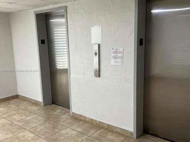 17570 Atlantic Blvd # 512, Sunny Isles Beach FL 33160