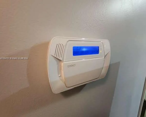 5729 Coral Lake Dr # 305, Margate FL 33063