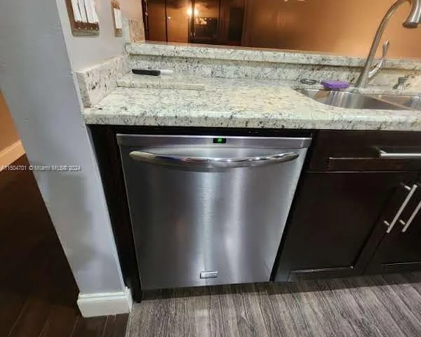 5729 Coral Lake Dr # 305, Margate FL 33063