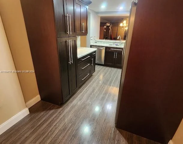 5729 Coral Lake Dr # 305, Margate FL 33063