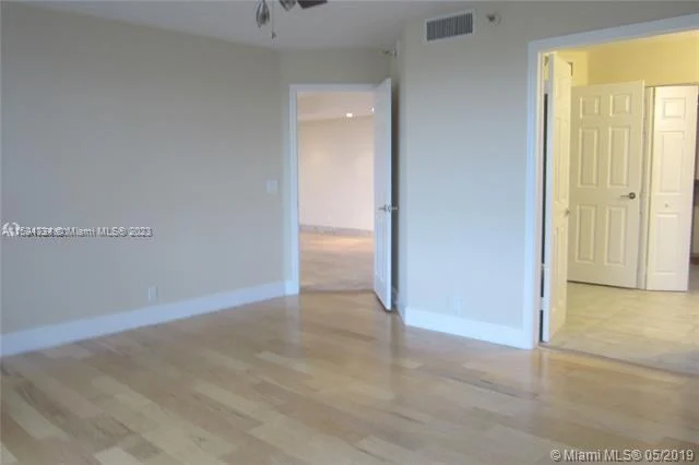 3500 Mystic Pointe Dr # 2305, Aventura FL 33180