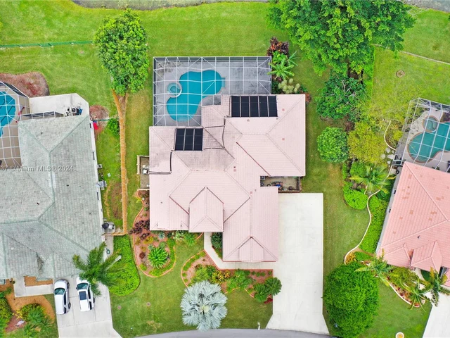 2540 Fairways Dr, Homestead FL 33035