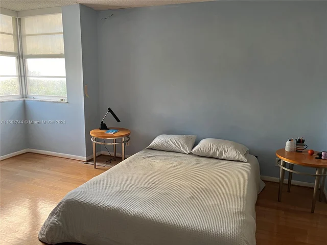 1880 S Ocean Dr # 306, Hallandale Beach FL 33009