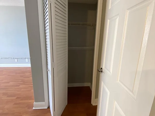 3725 S Ocean Dr # 927, Hollywood FL 33019