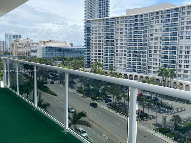 3725 S Ocean Dr # 927, Hollywood FL 33019