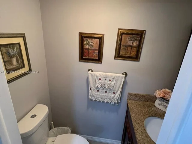 9431 Evergreen Pl # 103, Davie FL 33324