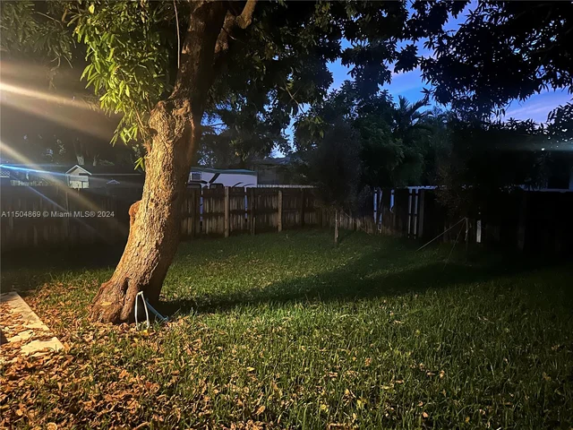 224 SW 4th Ave, Hallandale Beach FL 33009