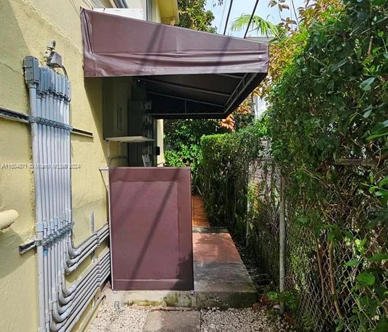 6831 Abbott Ave # 3, Miami Beach FL 33141