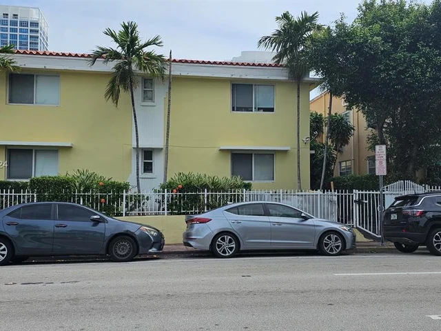 6831 Abbott Ave # 3, Miami Beach FL 33141