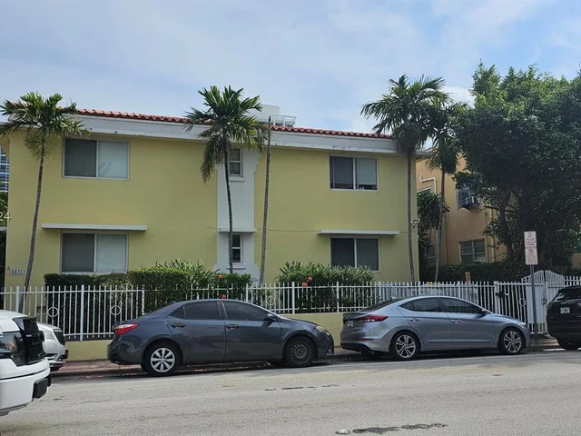 6831 Abbott Ave # 3, Miami Beach FL 33141