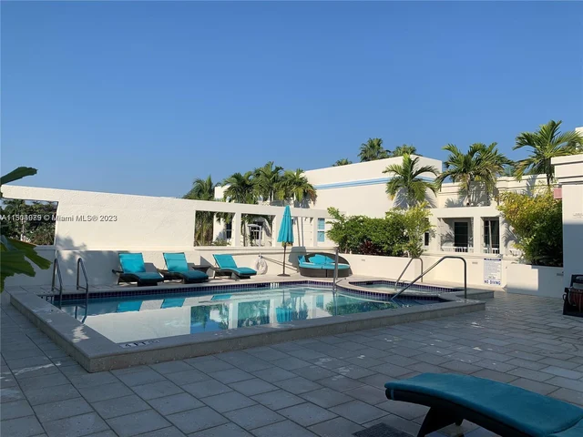 9172 Collins Ave # 218, Surfside FL 33154