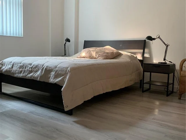 9172 Collins Ave # 218, Surfside FL 33154