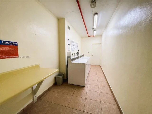 2401 Collins Ave # 408, Miami Beach FL 33140