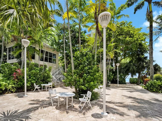 770 NE 69th St # 1F, Miami FL 33138