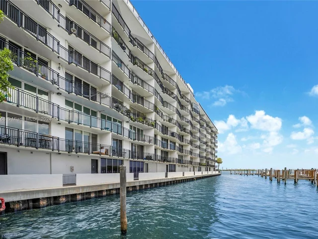 770 NE 69th St # 1F, Miami FL 33138