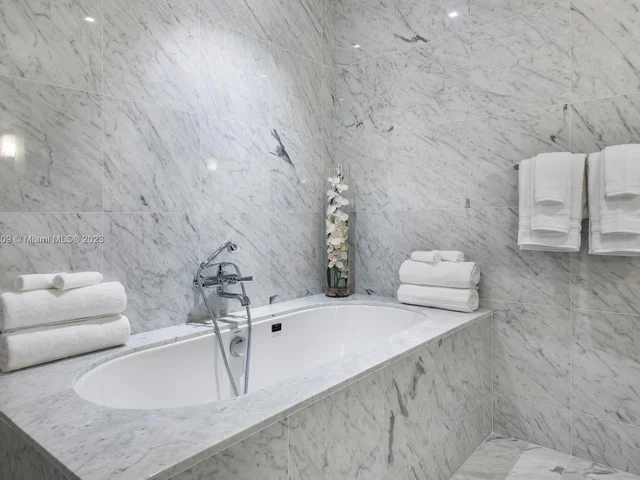 15701 Collins Ave # 4601, Sunny Isles Beach FL 33160