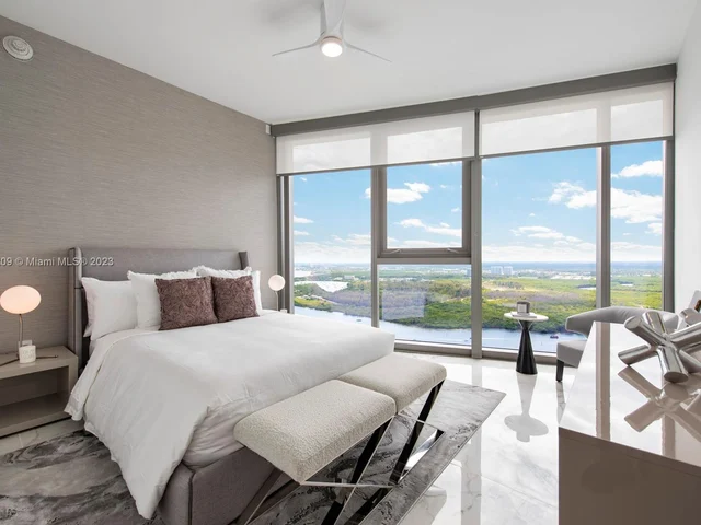 15701 Collins Ave # 4601, Sunny Isles Beach FL 33160