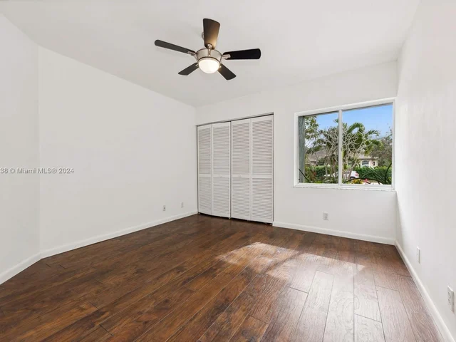 11741 NW 23rd St, Plantation FL 33323