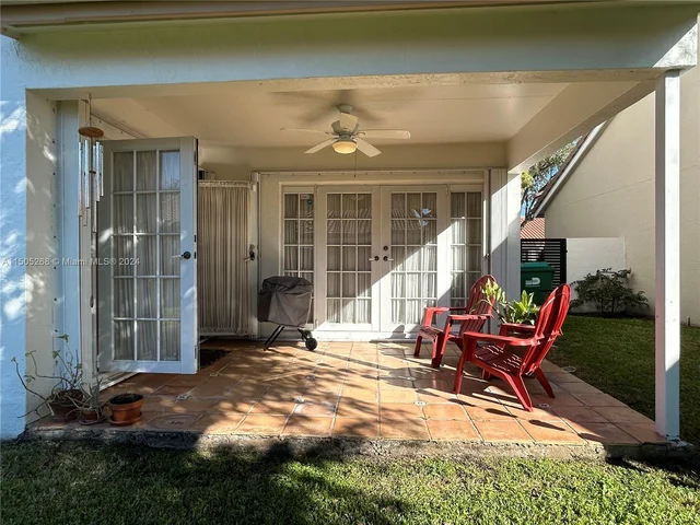 19232 NW 88th Pl, Hialeah FL 33018