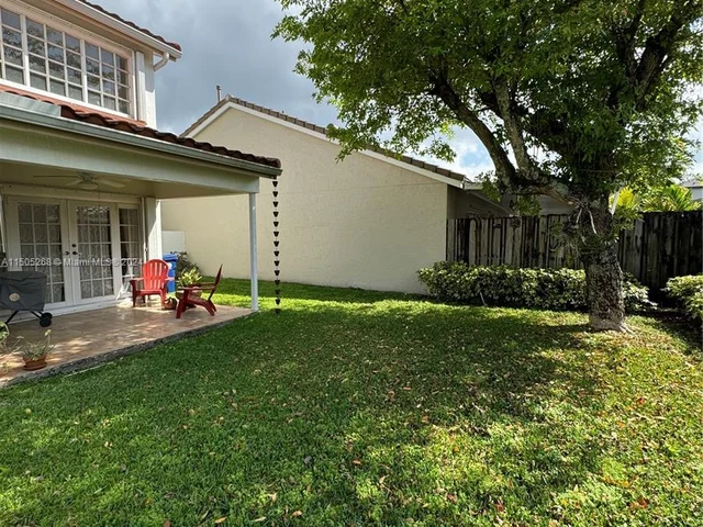 19232 NW 88th Pl, Hialeah FL 33018