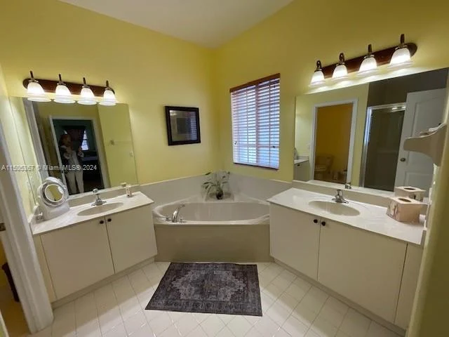 17704 SW 134th Pl, Miami FL 33177