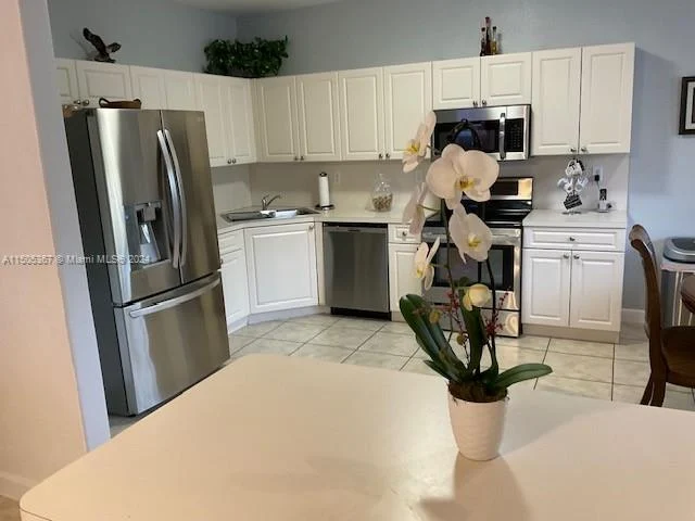 17704 SW 134th Pl, Miami FL 33177