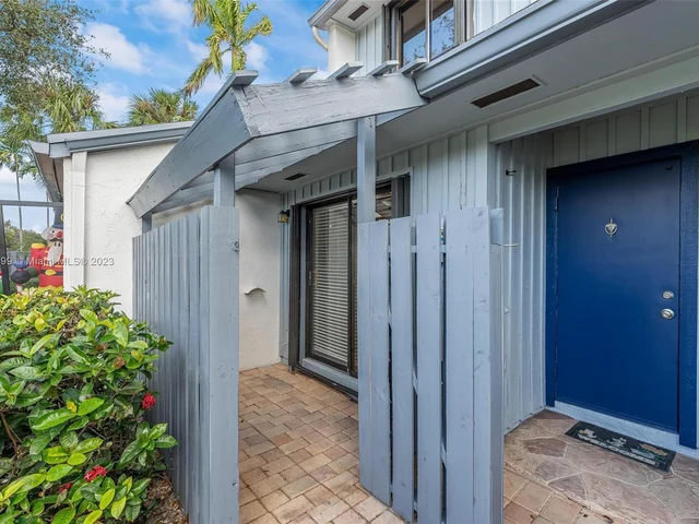 1551 N 14th Ter, Hollywood FL 33020