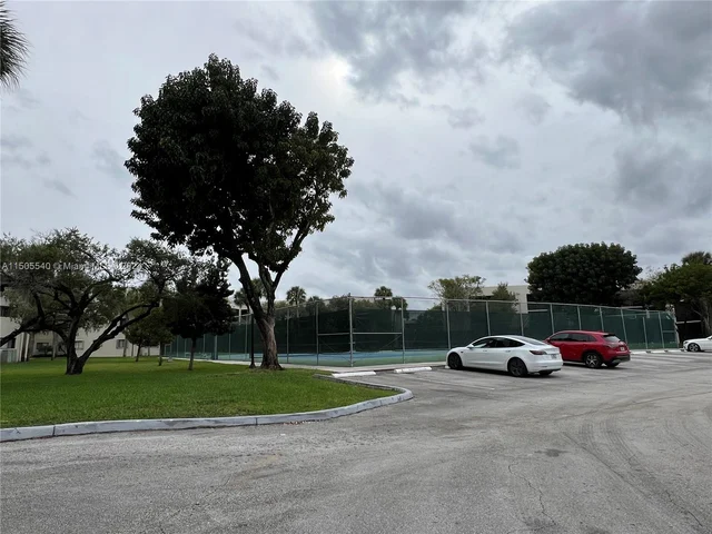 8015 SW 107th Ave # 102, Miami FL 33173