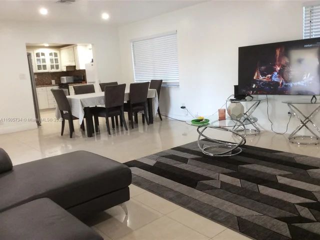 351 188th St, Sunny Isles Beach FL 33160