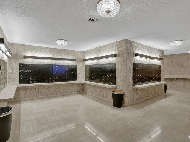 2500 Parkview Dr # 2307, Hallandale Beach FL 33009