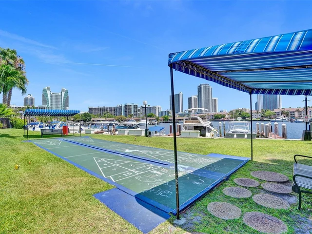 2500 Parkview Dr # 2307, Hallandale Beach FL 33009