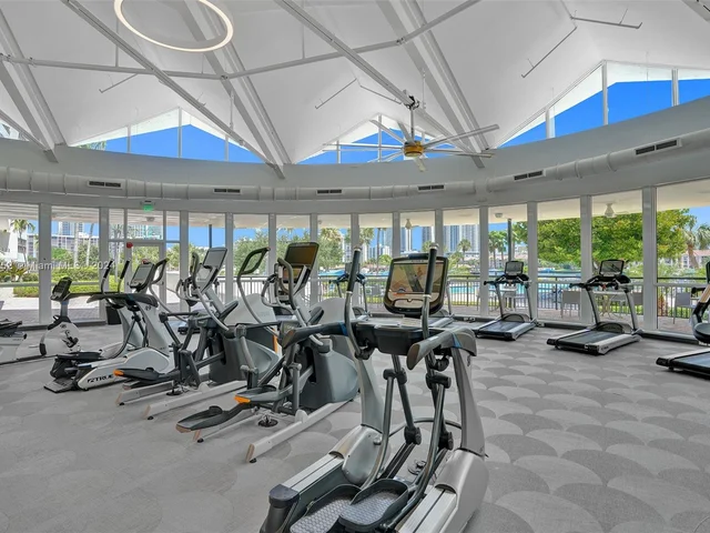 2500 Parkview Dr # 2307, Hallandale Beach FL 33009