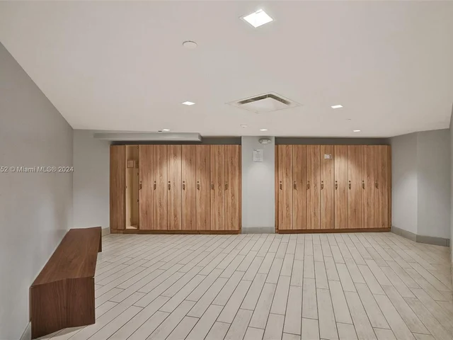 2500 Parkview Dr # 2307, Hallandale Beach FL 33009