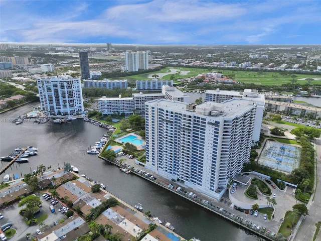 2500 Parkview Dr # 2307, Hallandale Beach FL 33009