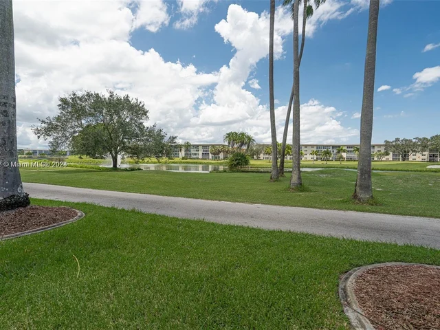 2803 Victoria Way # C2, Coconut Creek FL 33066