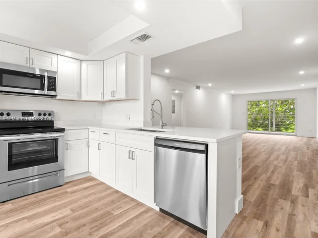 2803 Victoria Way # C2, Coconut Creek FL 33066