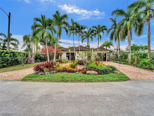 2060 NE 55th St, Fort Lauderdale FL 33308