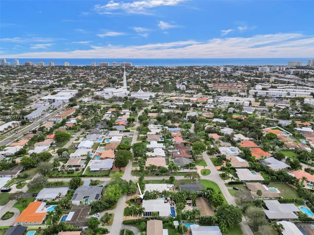 2060 NE 55th St, Fort Lauderdale FL 33308