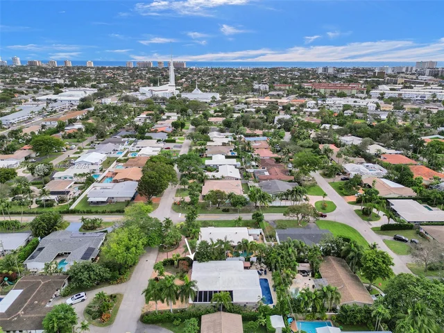 2060 NE 55th St, Fort Lauderdale FL 33308