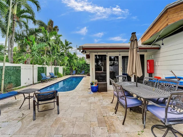 2060 NE 55th St, Fort Lauderdale FL 33308